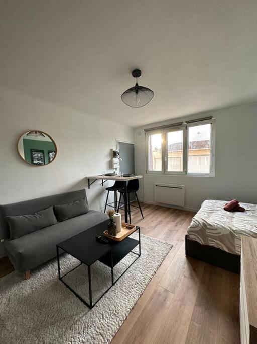 Appartement Proche Paris Et Metro - Parking Prive Maisons-Alfort Exterior foto